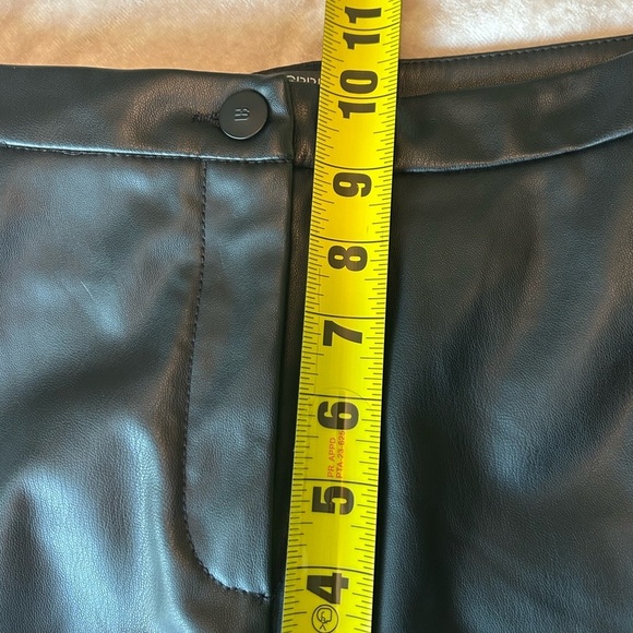 NWT Esprit Women’s Faux Leather Pants Size 6 Straight Leg Black Biker Rocker - Picture 7 of 11